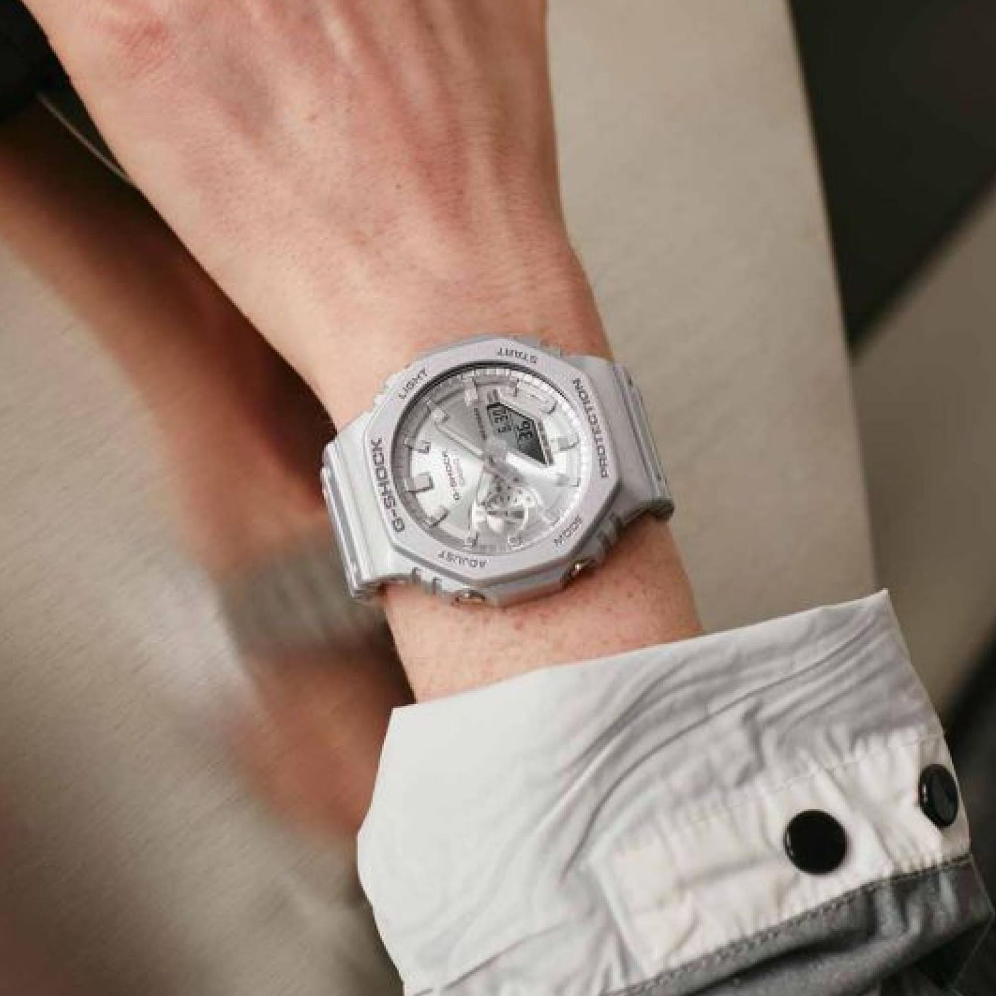 Casio G-Shock Classic Forgotten Future Silver Mens Watch GA-2100FF-8AER
