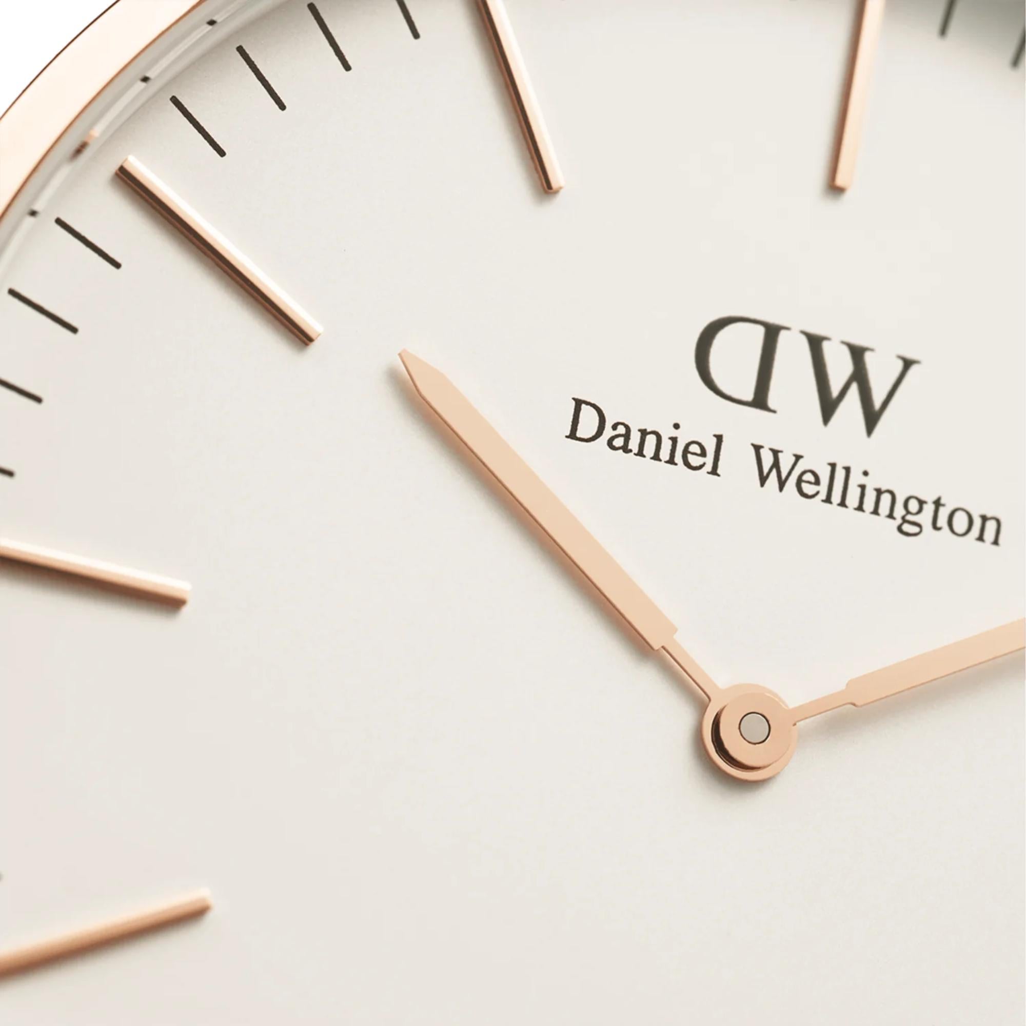 Daniel Wellington Classic St Mawes Rose Gold White Dial Leather Strap Unisex Watch DW00100035