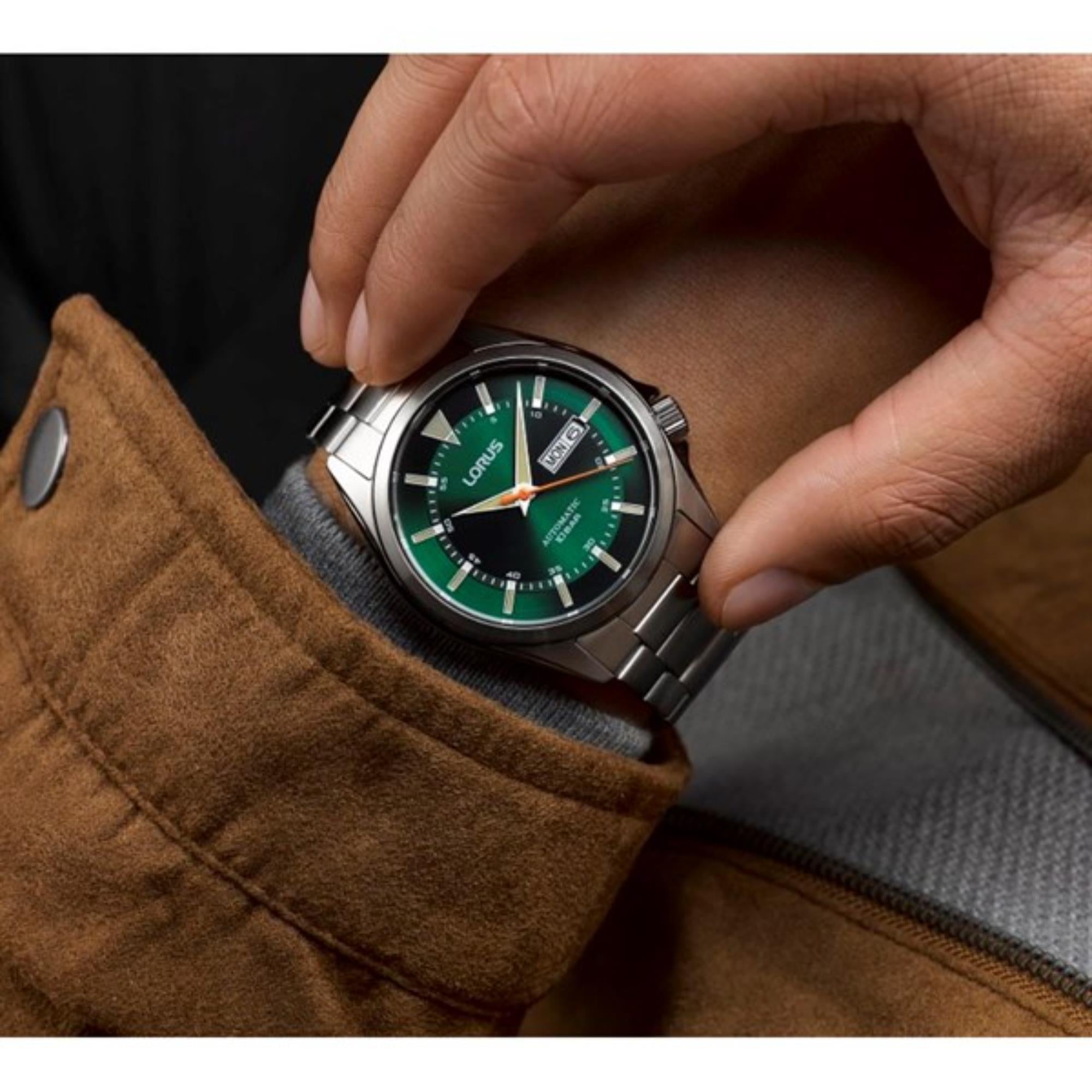 Lorus Automatic Green Dial Silver Bracelet Men’s Watch RL421BX9