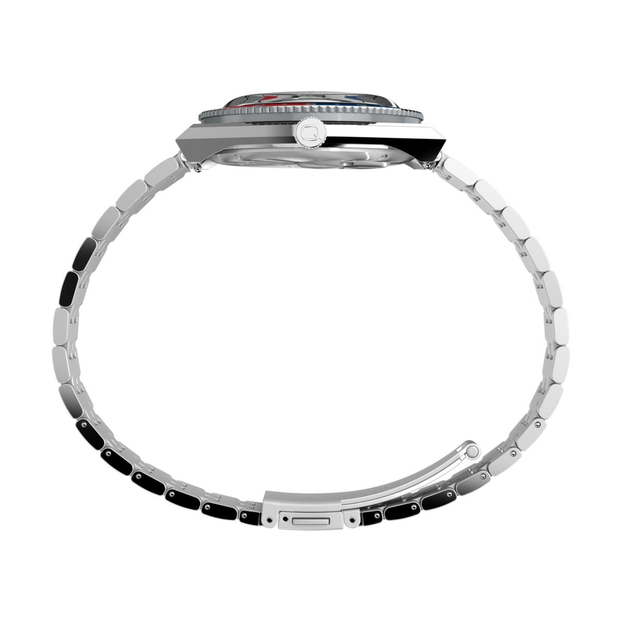 Timex x Peanuts Q Timex GMT Silver-Tone Stainless Steel Strap Men's Watch TW2W83300
