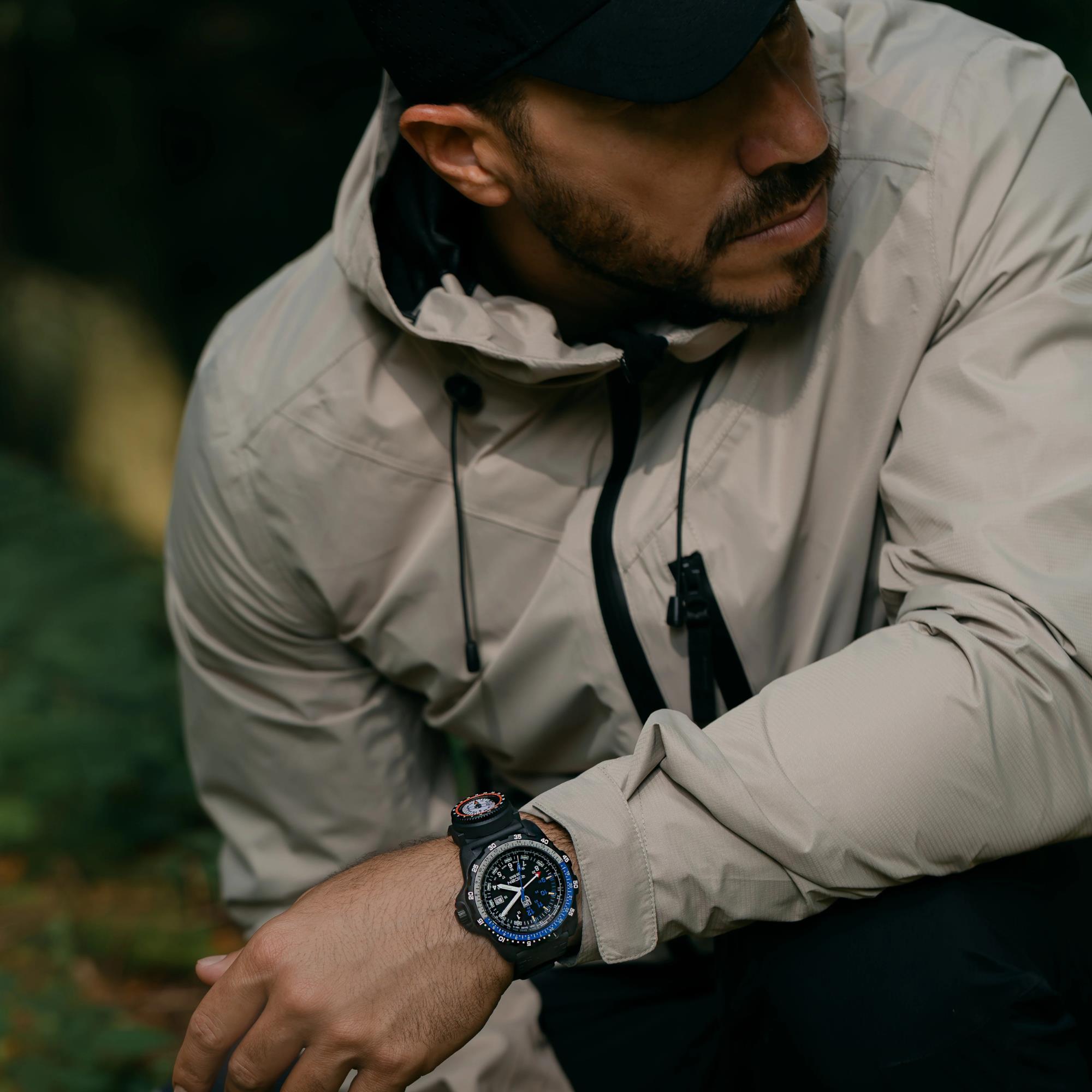 Luminox Recon Nav Spec Black Dial Rubber Strap Men's Watch XL.8833