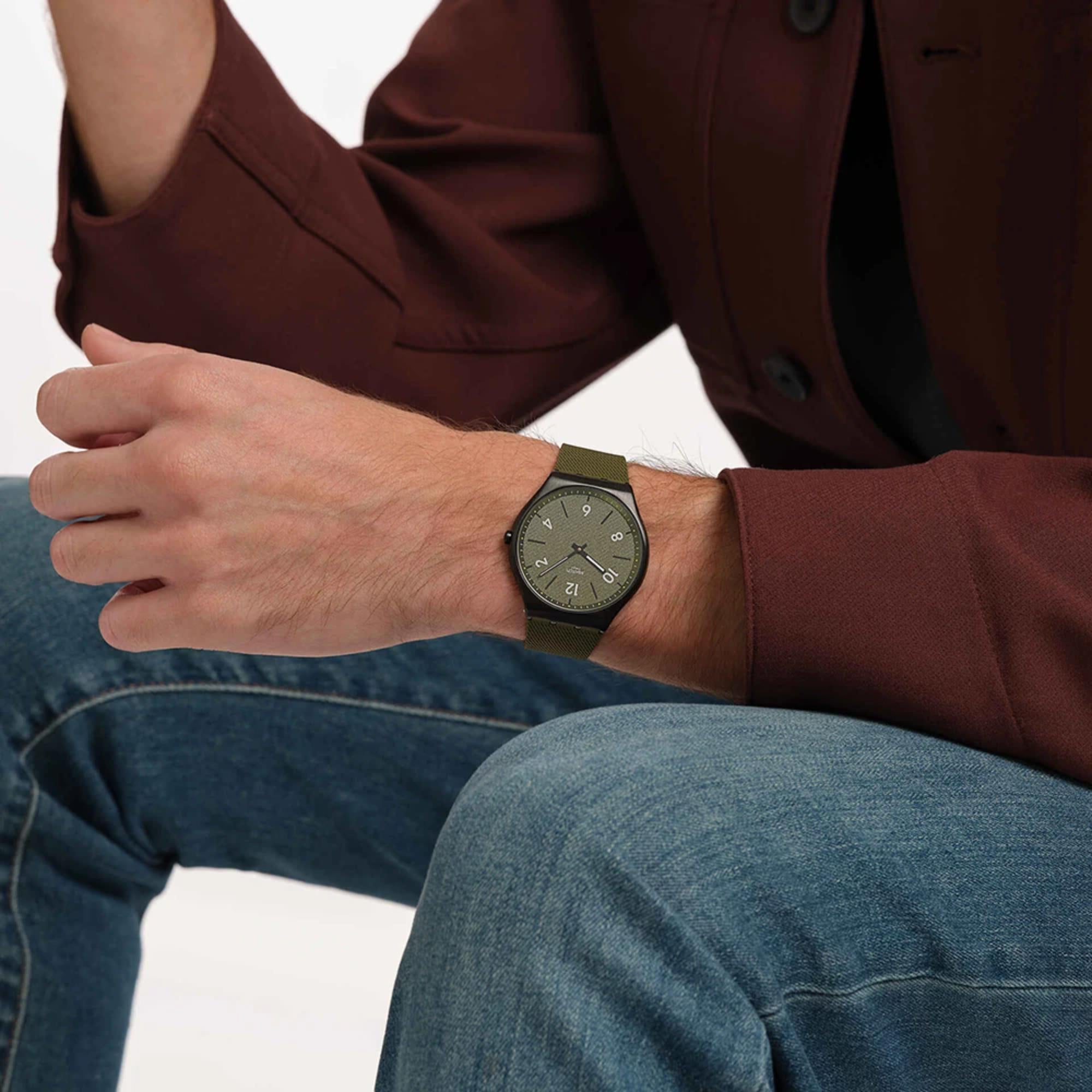 Swatch Skin Hint of Pine Green Dial Rubber Strap Unisex Watch SS07B115