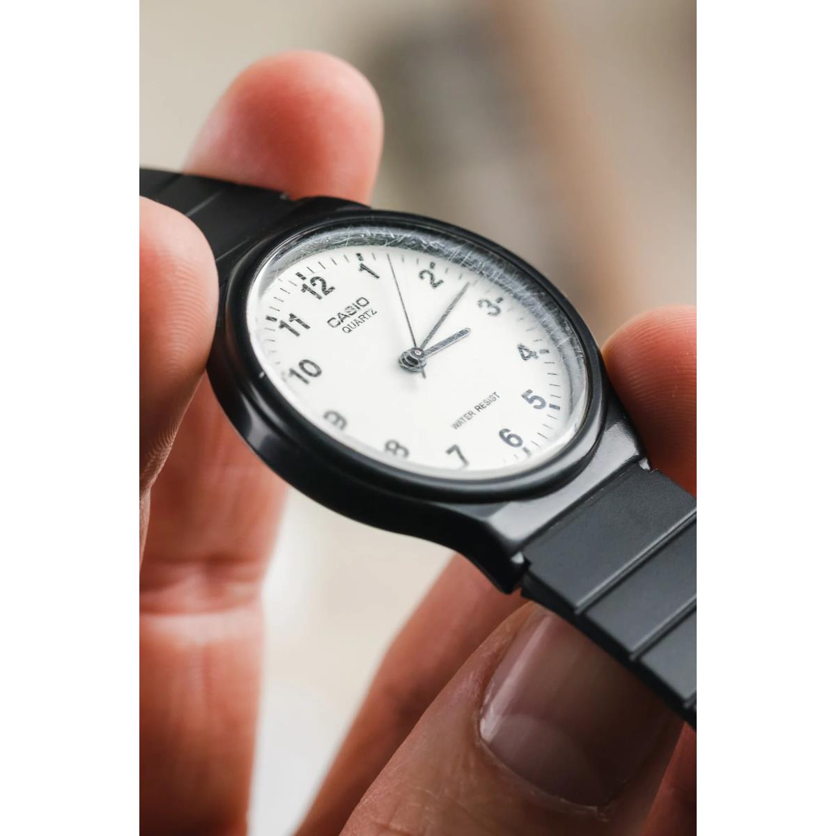 POLYWATCH Polish Scratch Remover For Plastic Watch Crystals PW003