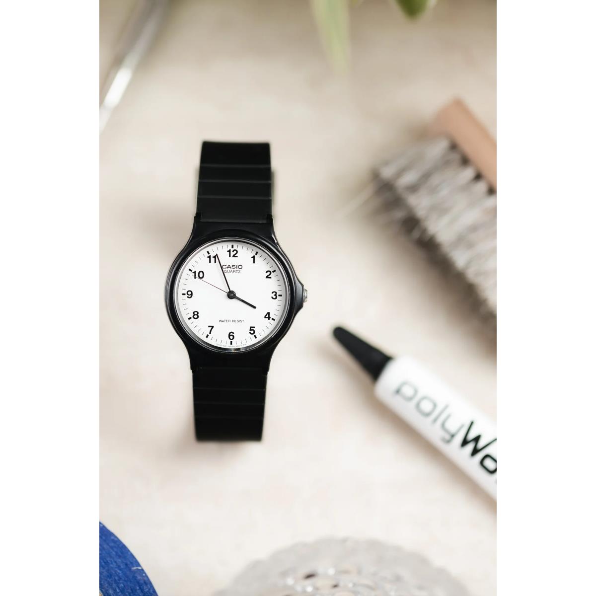 POLYWATCH Polish Scratch Remover For Plastic Watch Crystals PW003