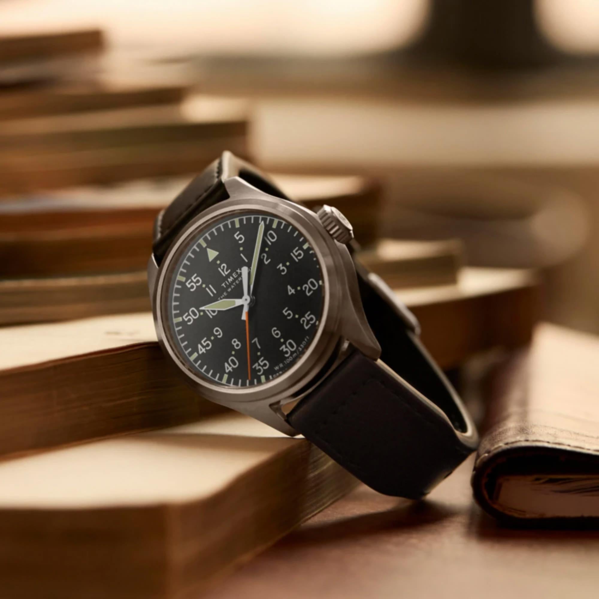 Timex Waterbury Ace Quartz Black Dial Leather Strap Men's Watch TW2Y70400