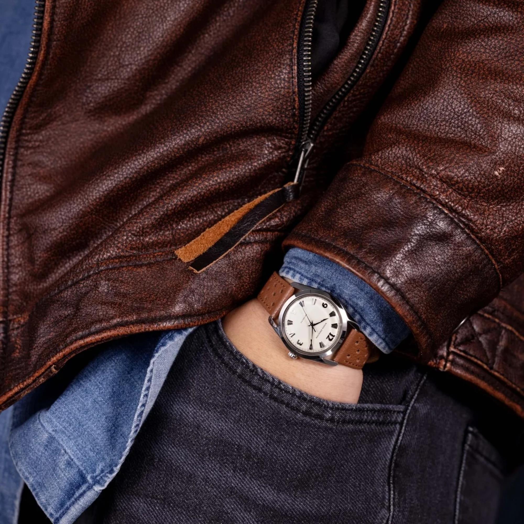 Nivada Grenchen Antarctic 35mm Eggshell White Dial Leather Mens Manual-Wind Watch 35004M41