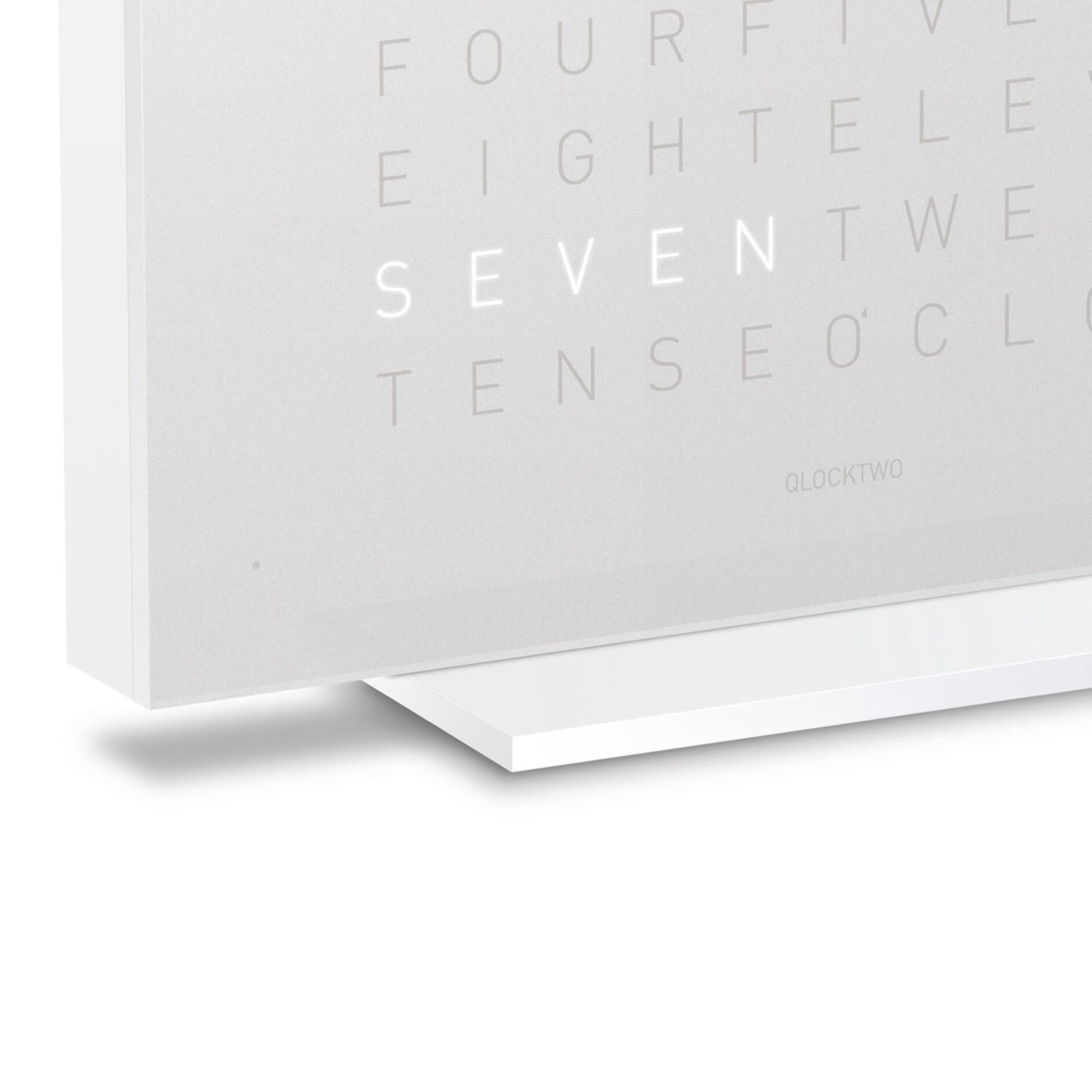 QLOCKTWO Earth 13.5 Pure Edition Vanilla Sugar English Table Clock T4PENVS-UK