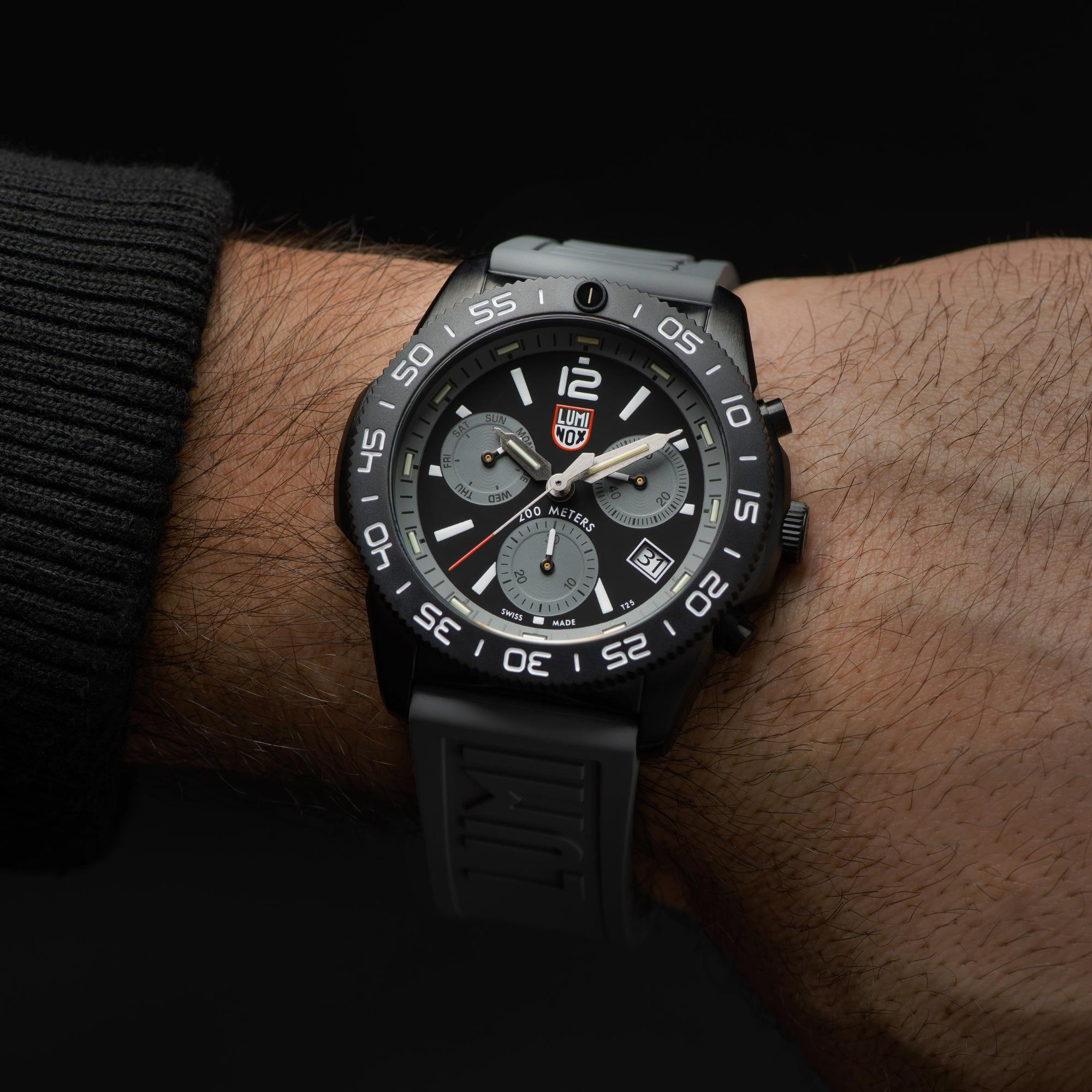 Luminox Pacific Diver 44mm Chronograph Black Dial Rubber Mens Quartz W