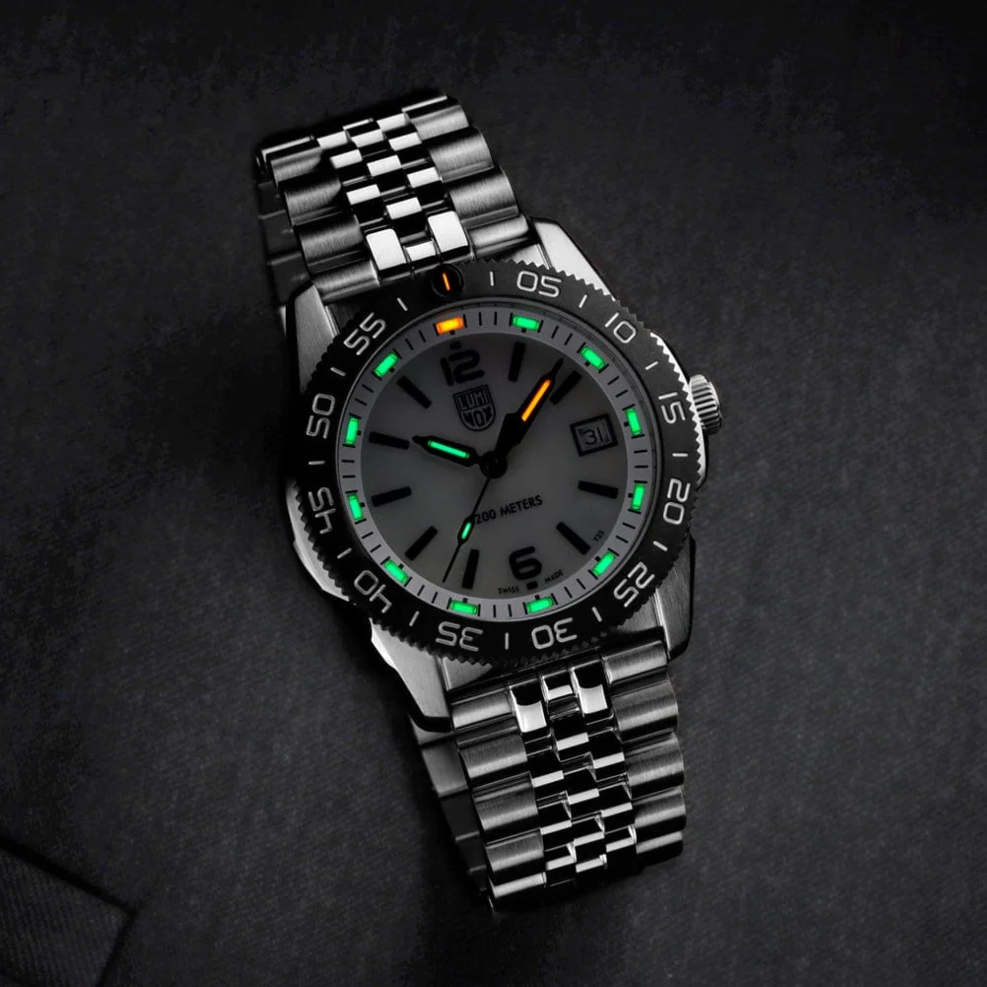 Luminox Pacific Diver Ripple 39mm Mother of Pearl Dial Steel Quartz Watch XS.3126M.1