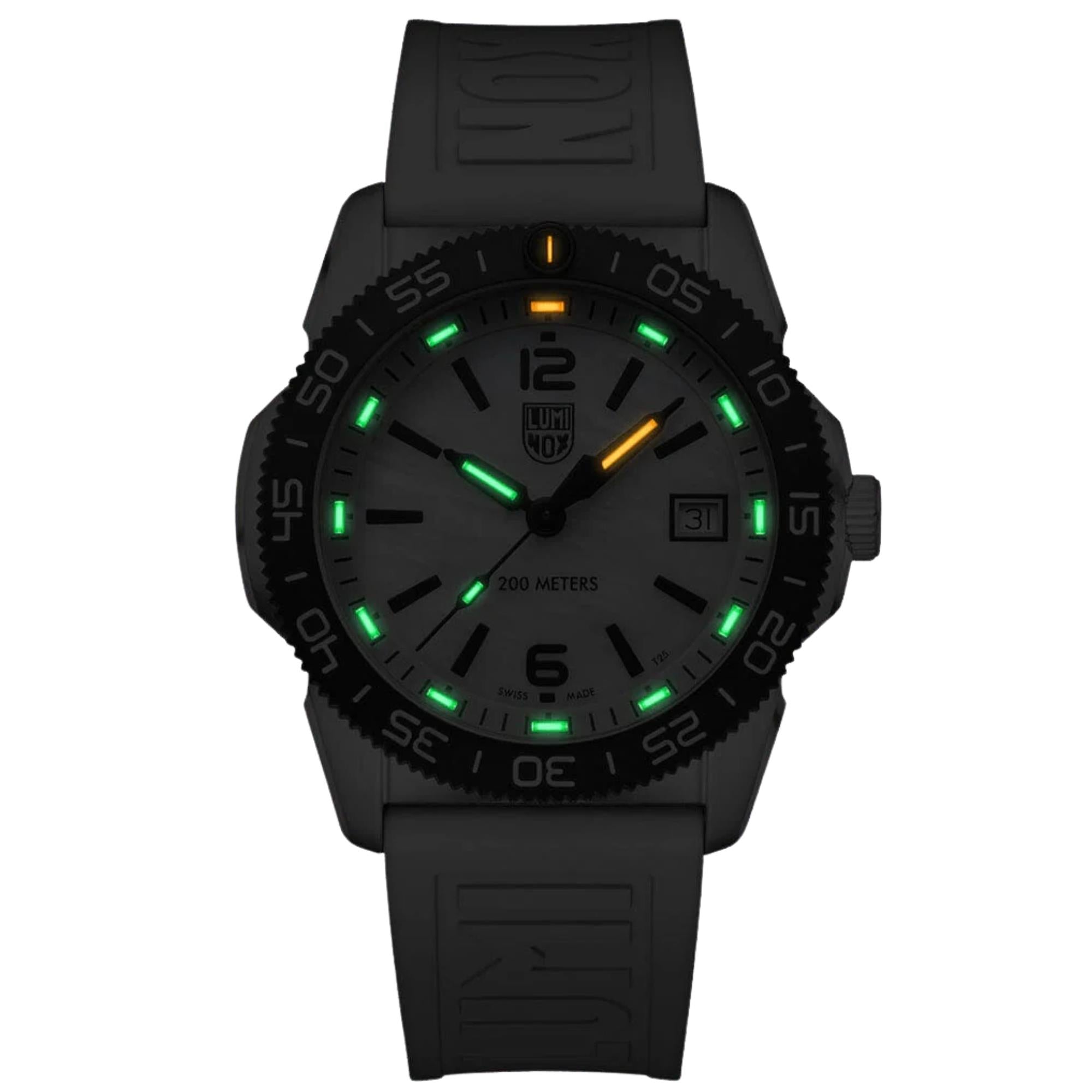 Luminox Pacific Diver Ripple 39mm Mother of Pearl Dial Rubber Quartz Watch XS.3128M.SET