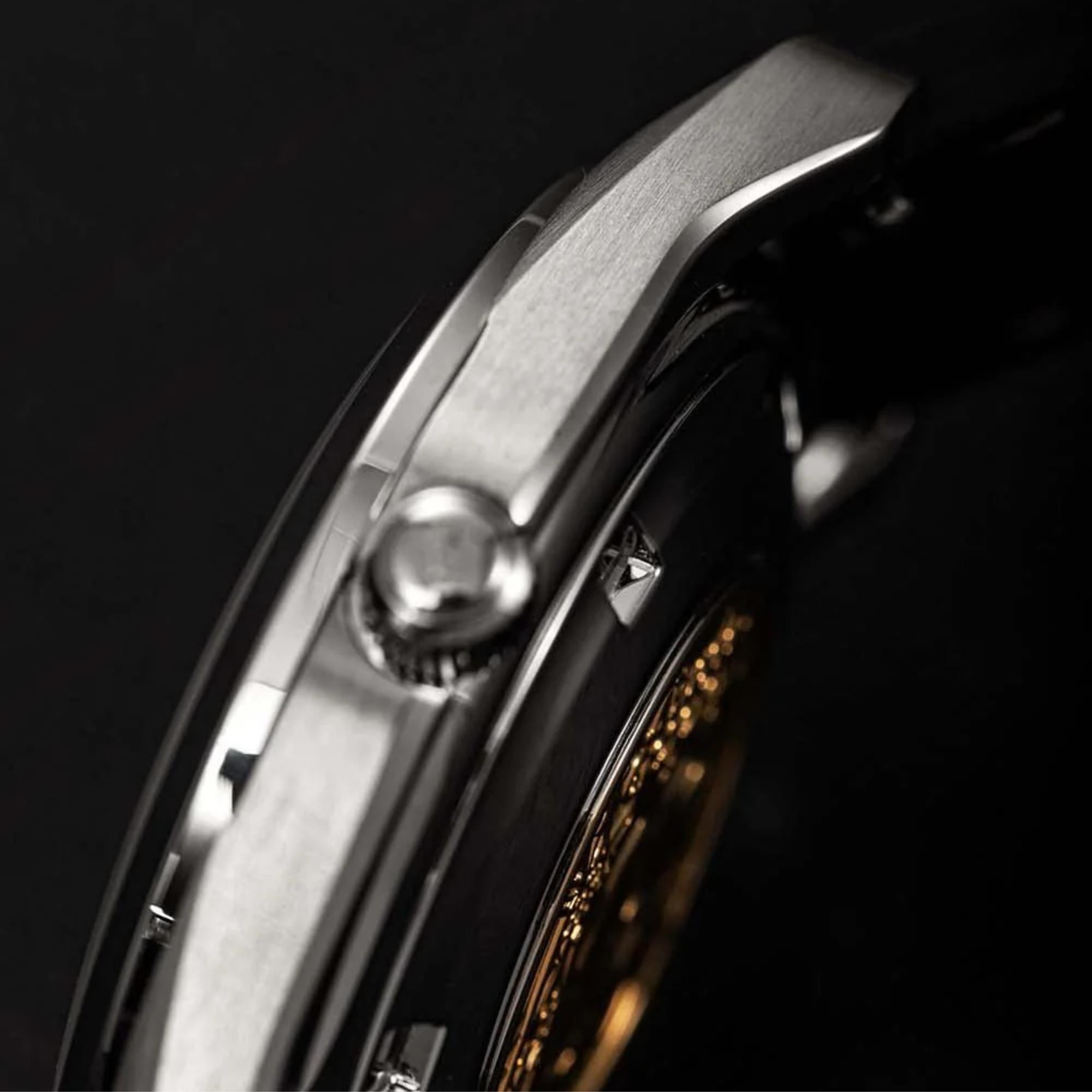 Nivada Grenchen Super Antarctic 38mm Black Dial Rubber Mens Automatic Watch 32025A01