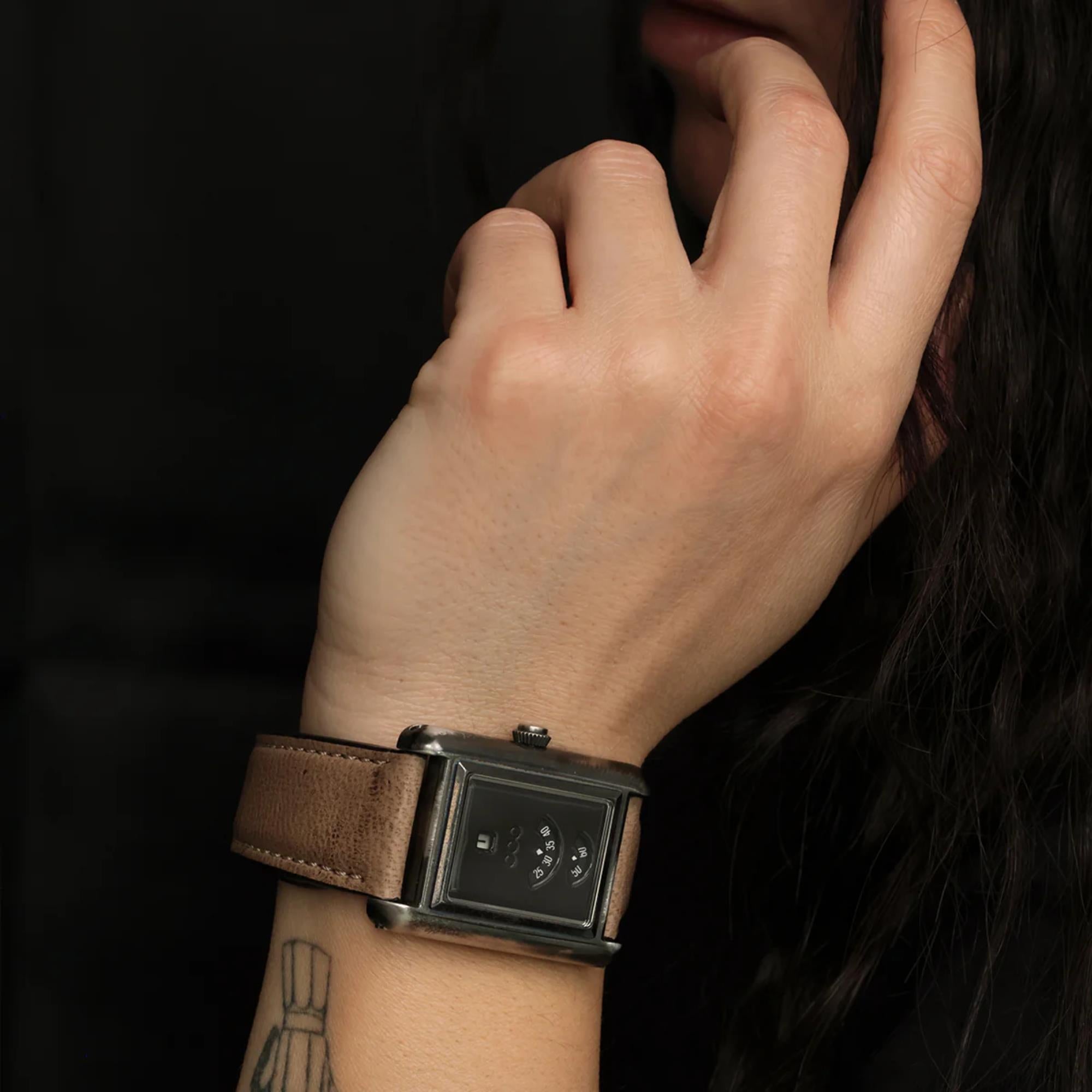 Out of Order Forma Venti Jump Hour 32mm Lacquered Black Dial Leather Automatic Watch F20BLK.OOO