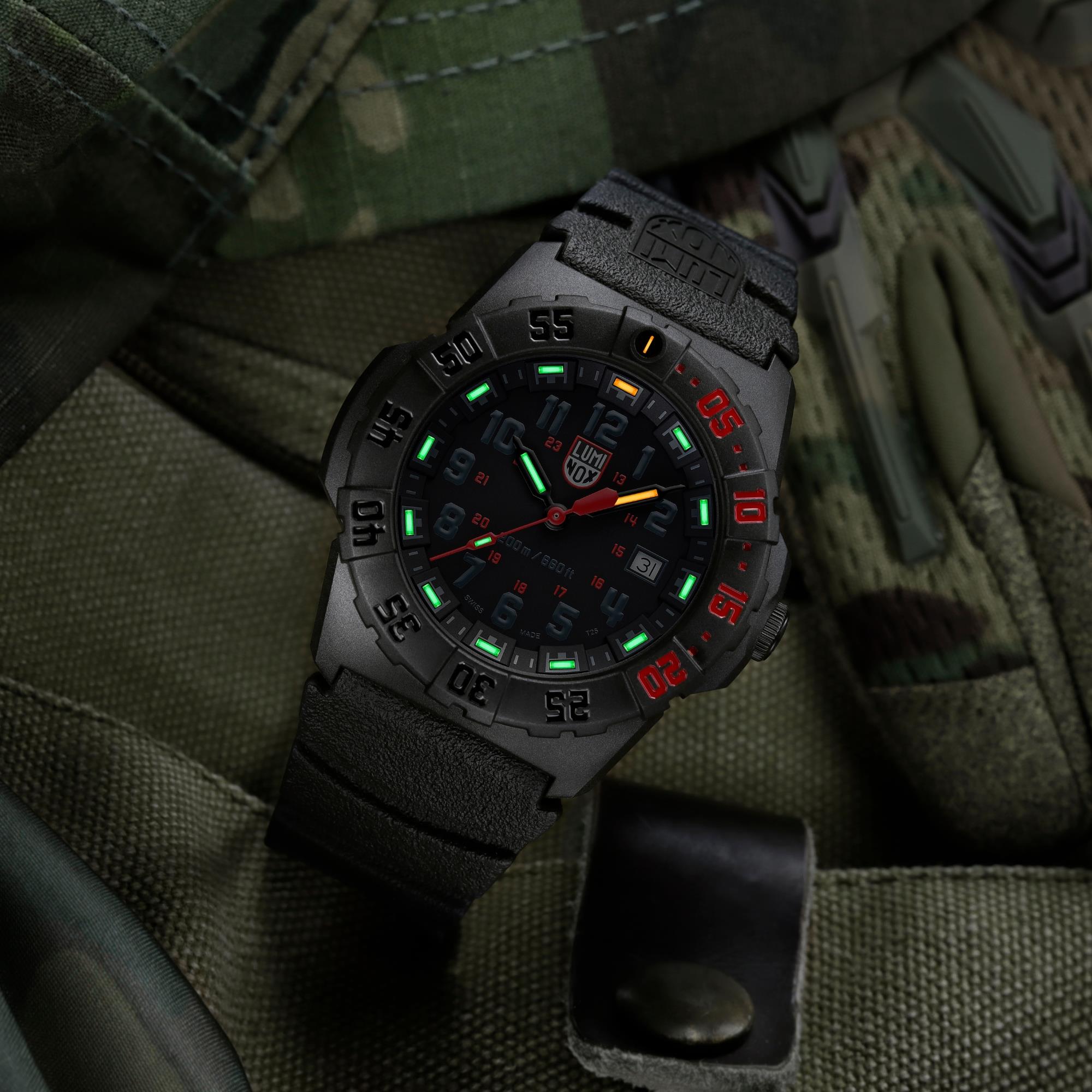 Luminox Navy SEAL 3550 Series 44mm Black and Red Dial Rubber Mens Quartz Watch XS.3565