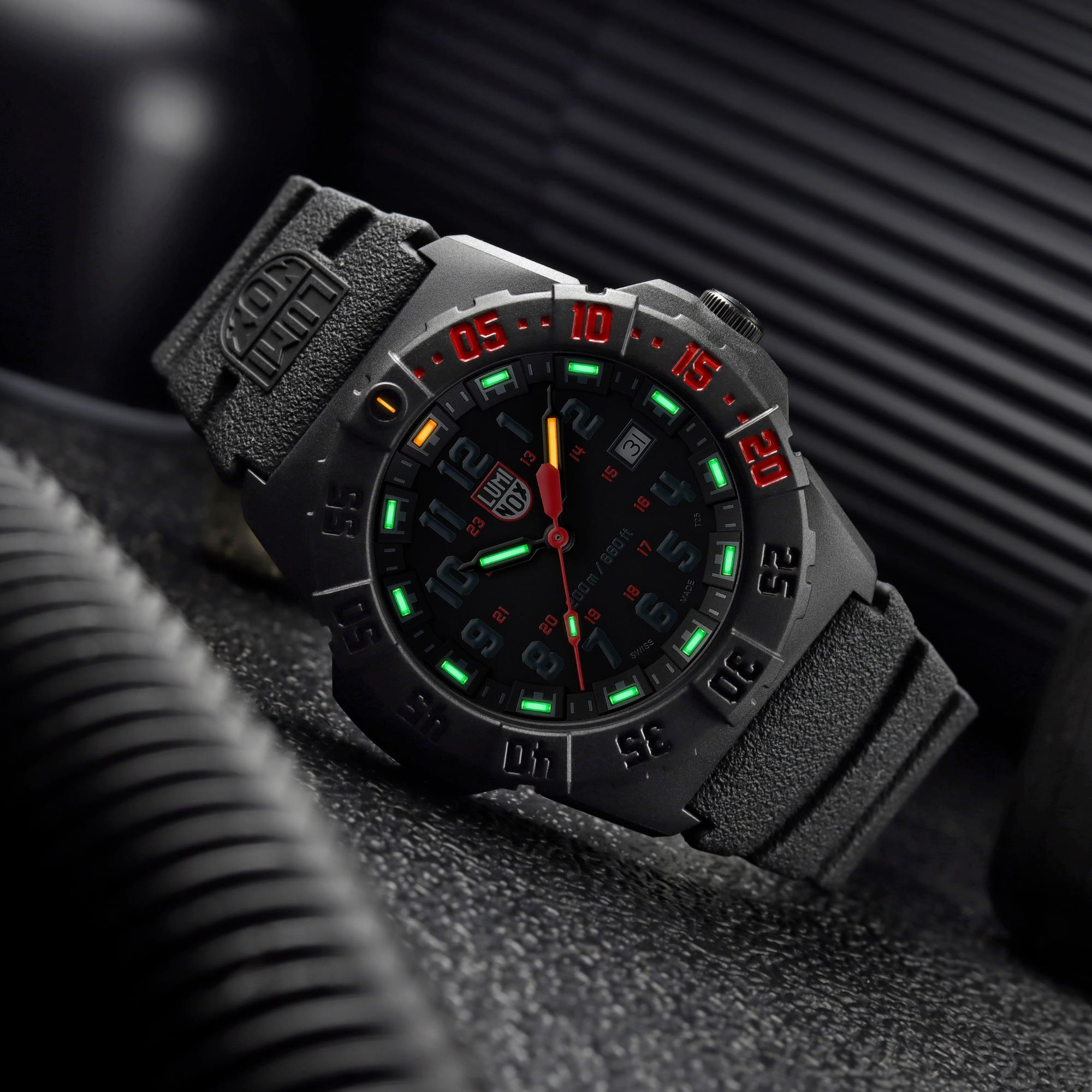 Luminox Navy SEAL 3550 Series 44mm Black and Red Dial Rubber Mens Quartz Watch XS.3565