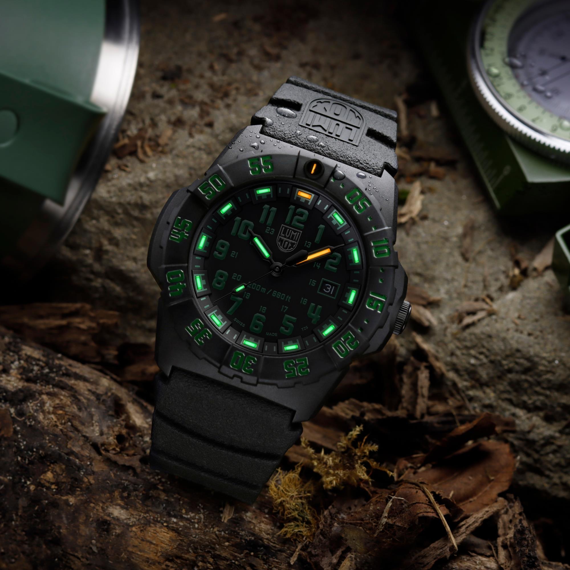 Luminox Navy SEAL 3550 Series 44mm Black and Green Dial Rubber Mens Quartz Watch XS.3567