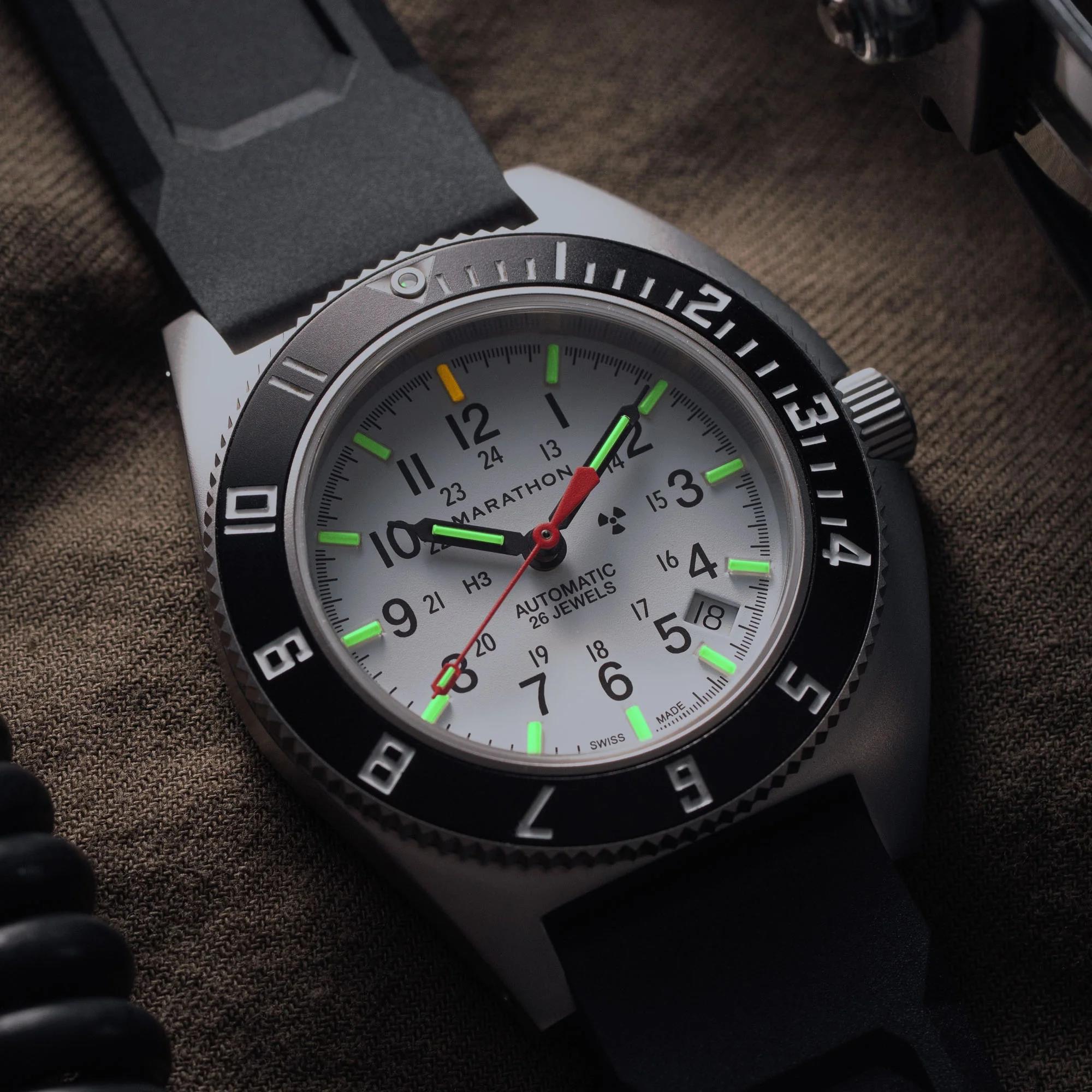 Marathon Navigator Arctic SSNAV-D 41mm White Dial 3-Piece Rubber Mens Automatic Watch WW194030SS-0530