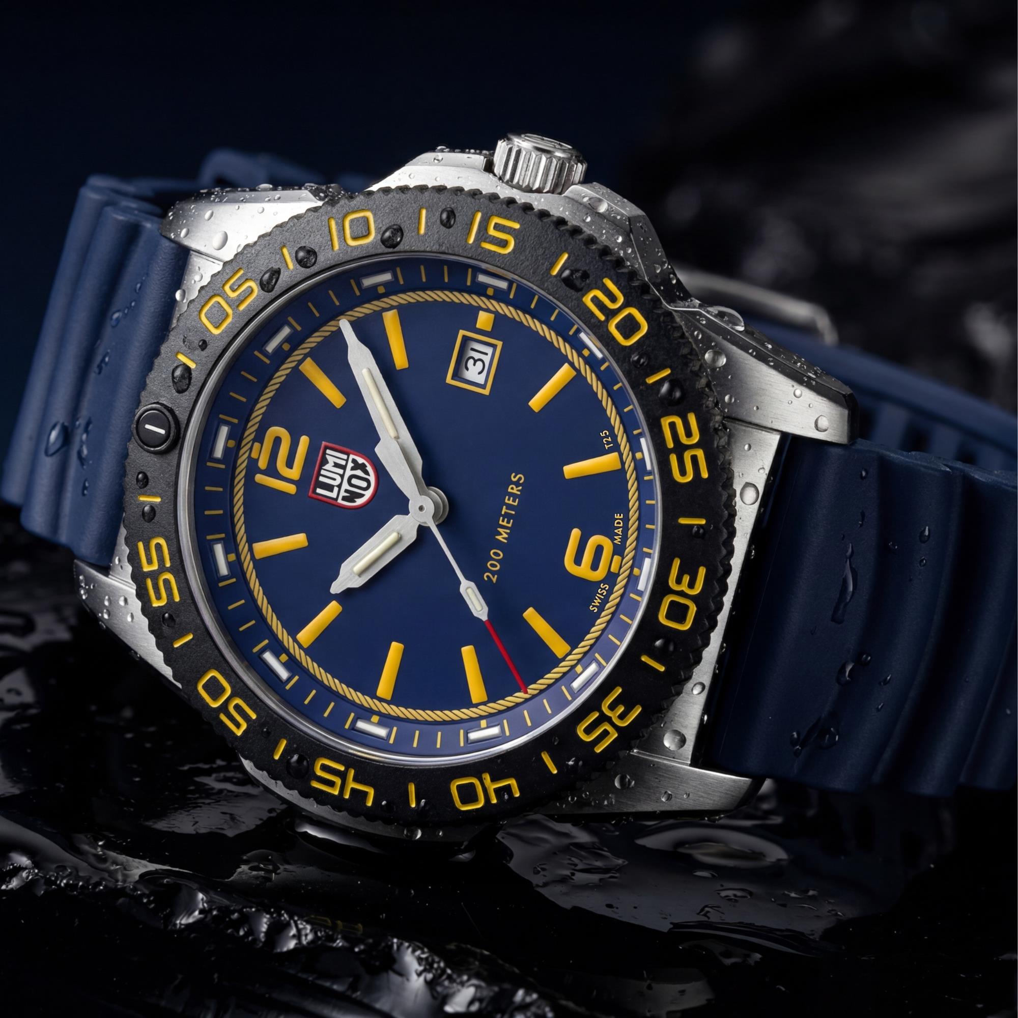Luminox Pacific Diver FORCE BLUE 3120 Series 44mm Blue Dial Rubber Mens Quartz Watch XS.3125.FB