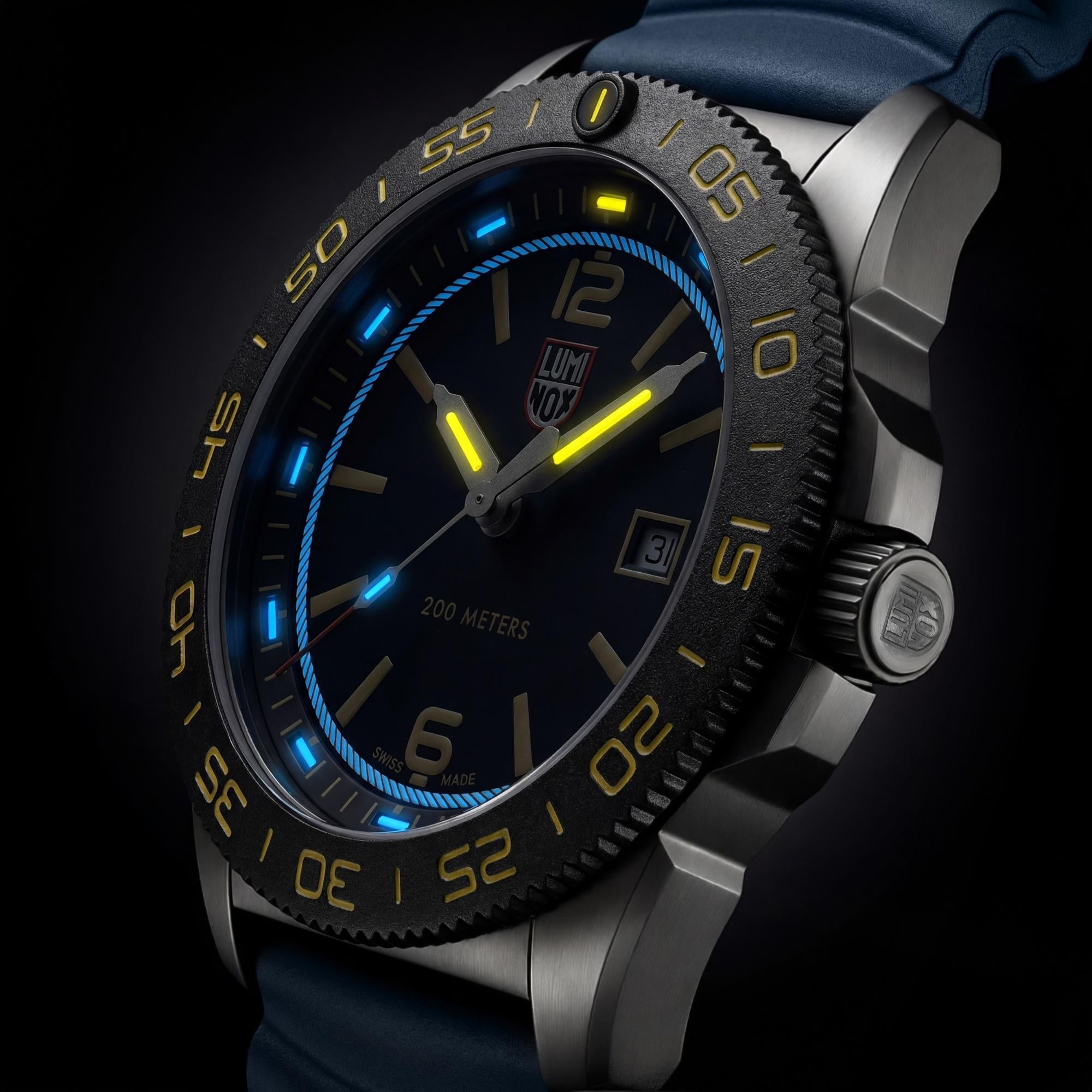 Luminox Pacific Diver FORCE BLUE 3120 Series 44mm Blue Dial Rubber Mens Quartz Watch XS.3125.FB