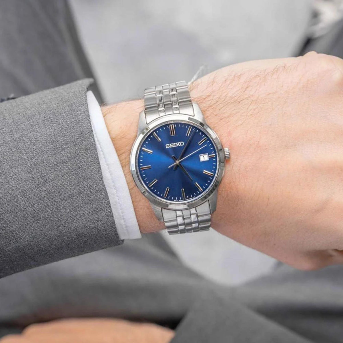 Seiko Essentials 40mm Blue Dial Steel Mens Quartz Watch SUR399P1