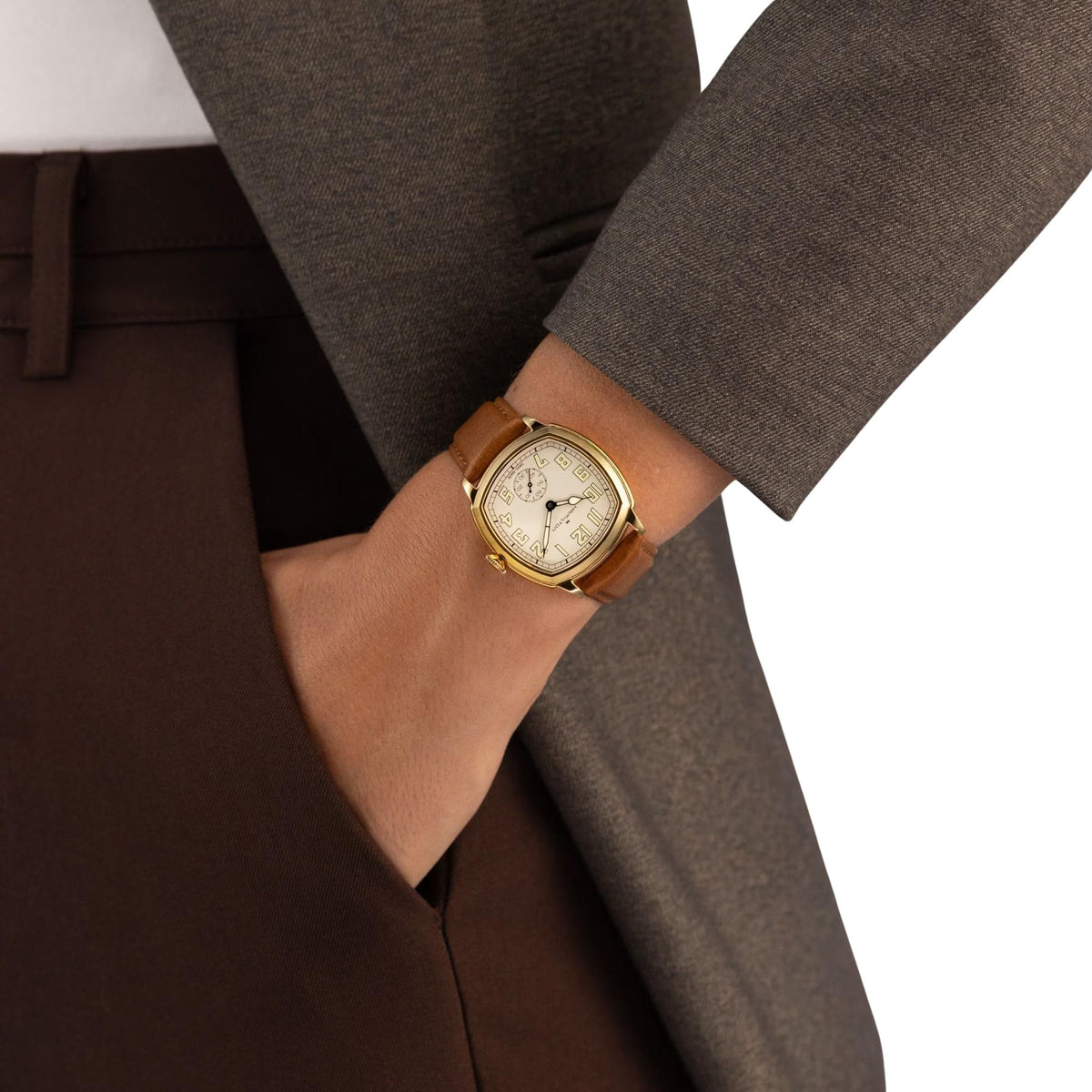 Hamilton American Classic Cushion 34mm Beige Dial Yellow Gold-Tone Steel Leather Mens Manual-Wind Watch H36139520