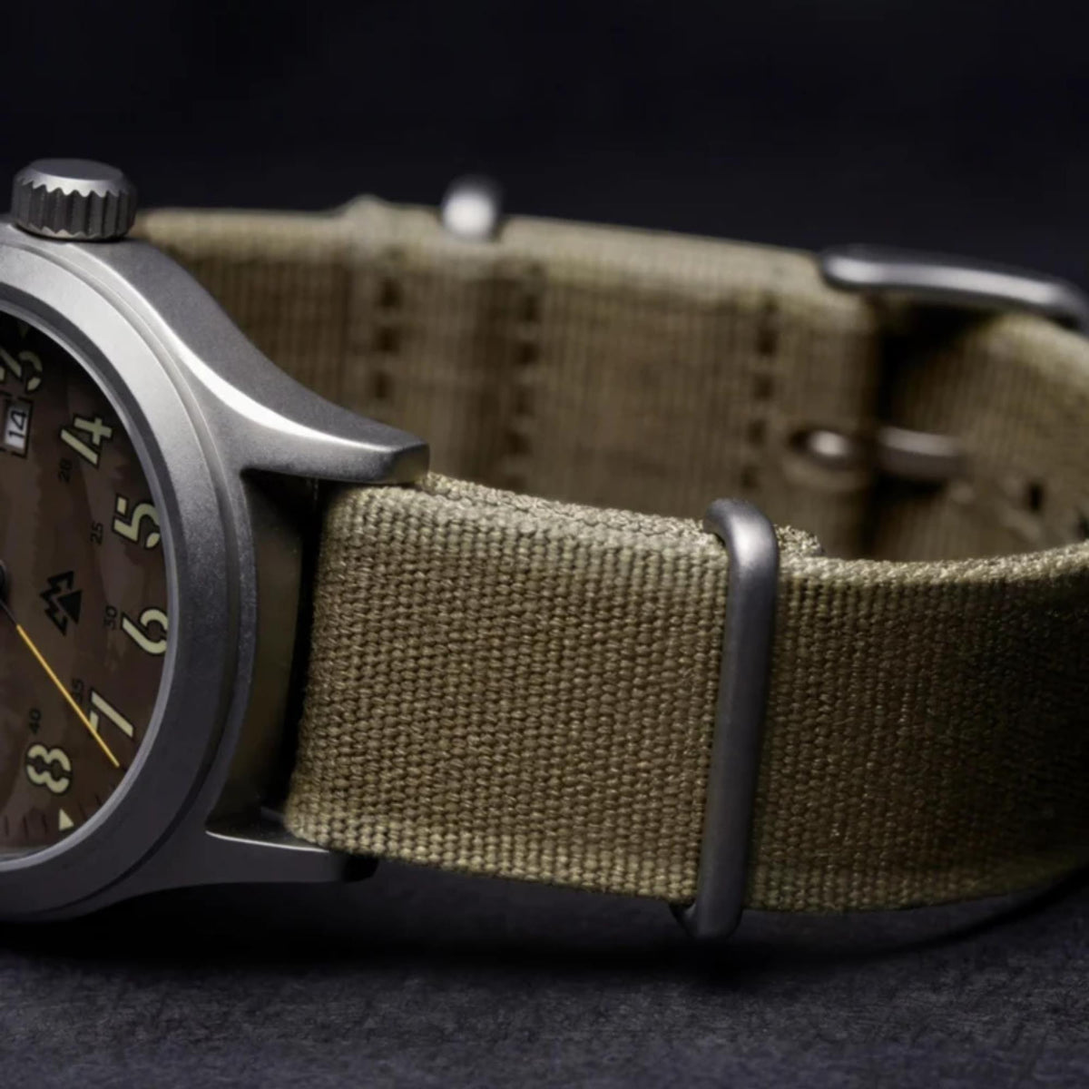 Timex Expedition Sierra 40mm Brown Dial Textile Mens Quartz Watch TW2Y89400