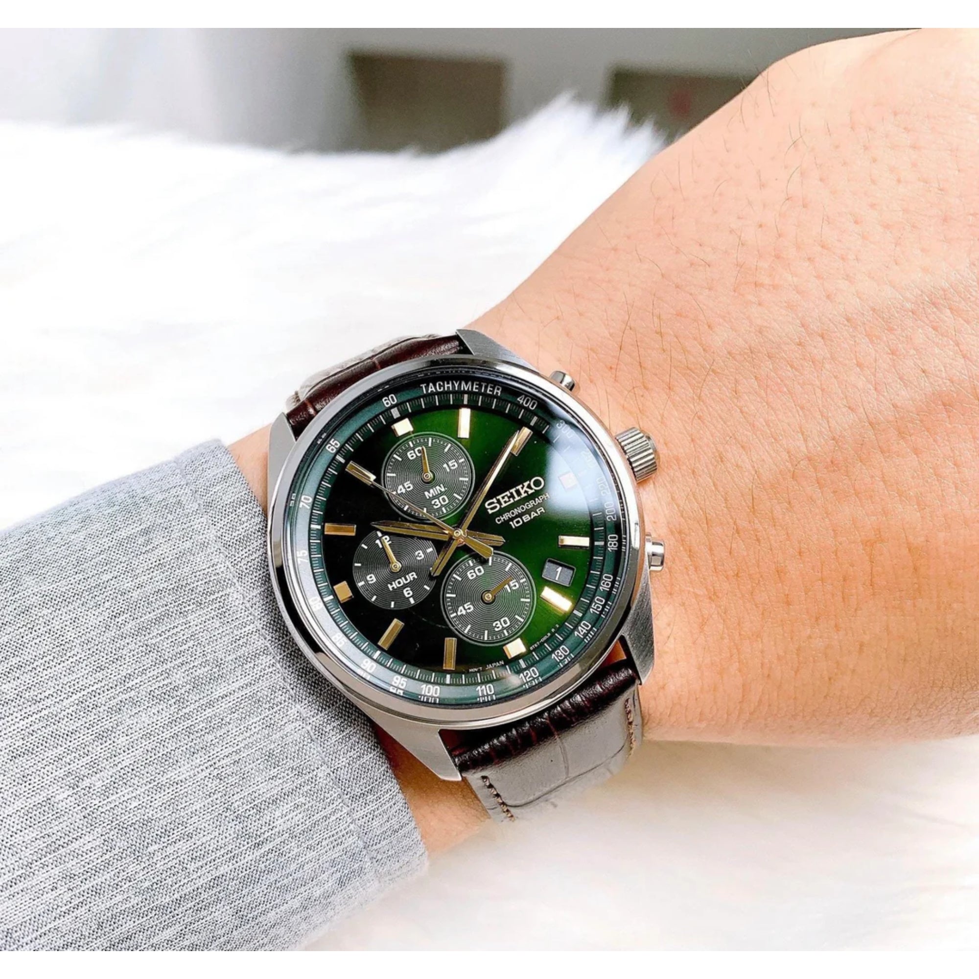 Seiko Conceptual Quartz Chronograph Green Sunburst Dial Brown Leather Strap Men's Watch SSB385P1