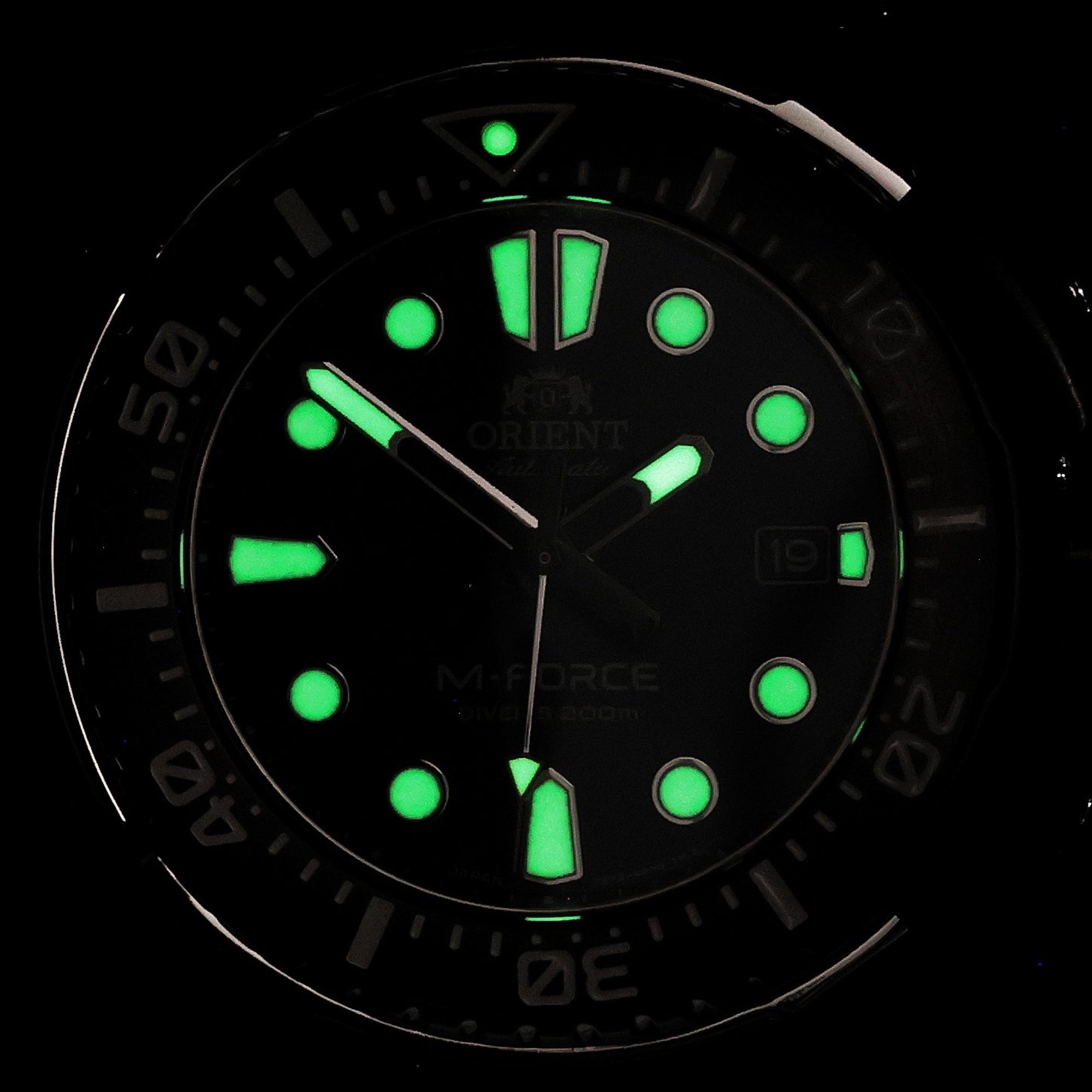 Orient RA-AC0L07L00B RA-AC0L07L