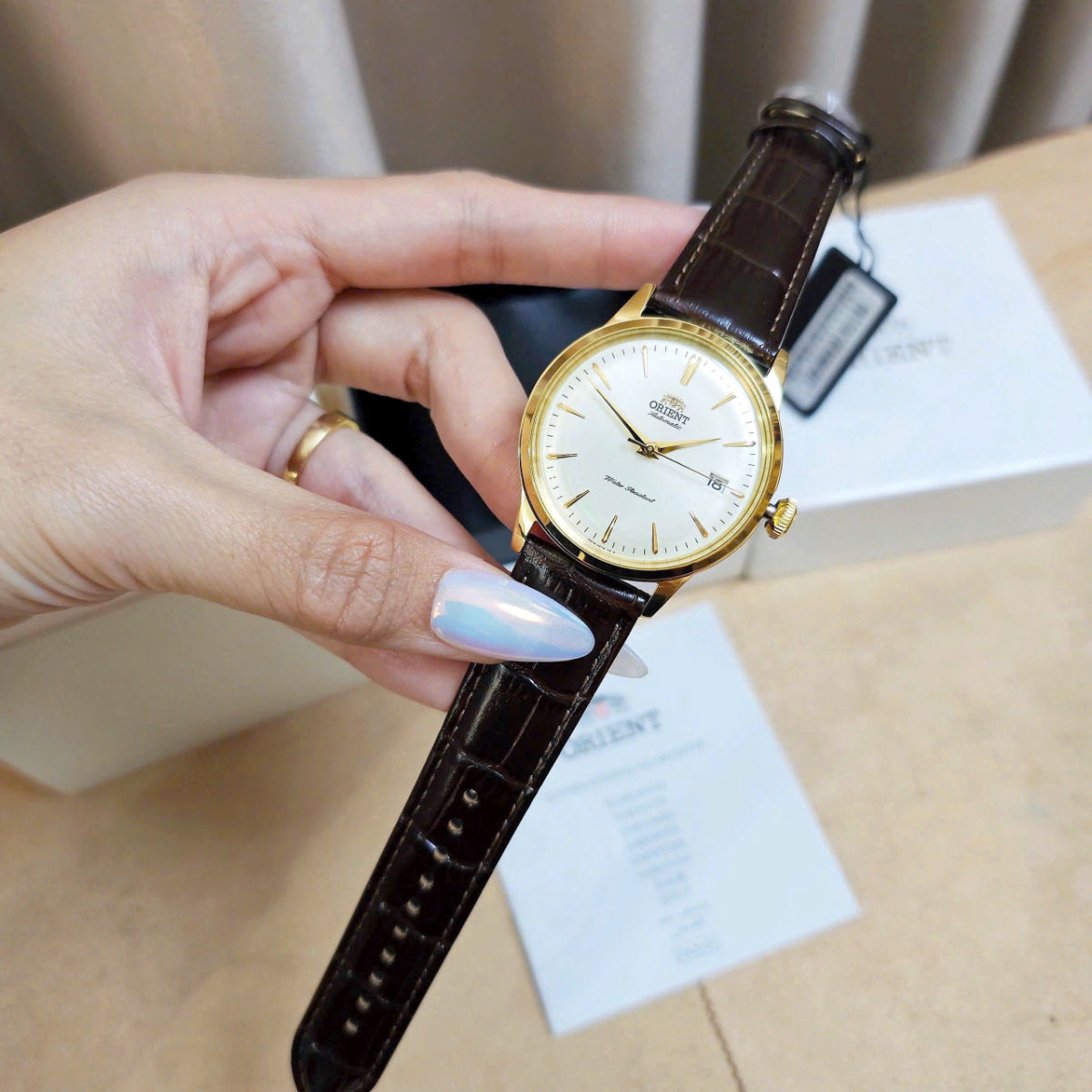 Orient Bambino Version 7 Classic Vintage Style White Dial Leather Strap Unisex Dress Watch RA-AC0M01S30B