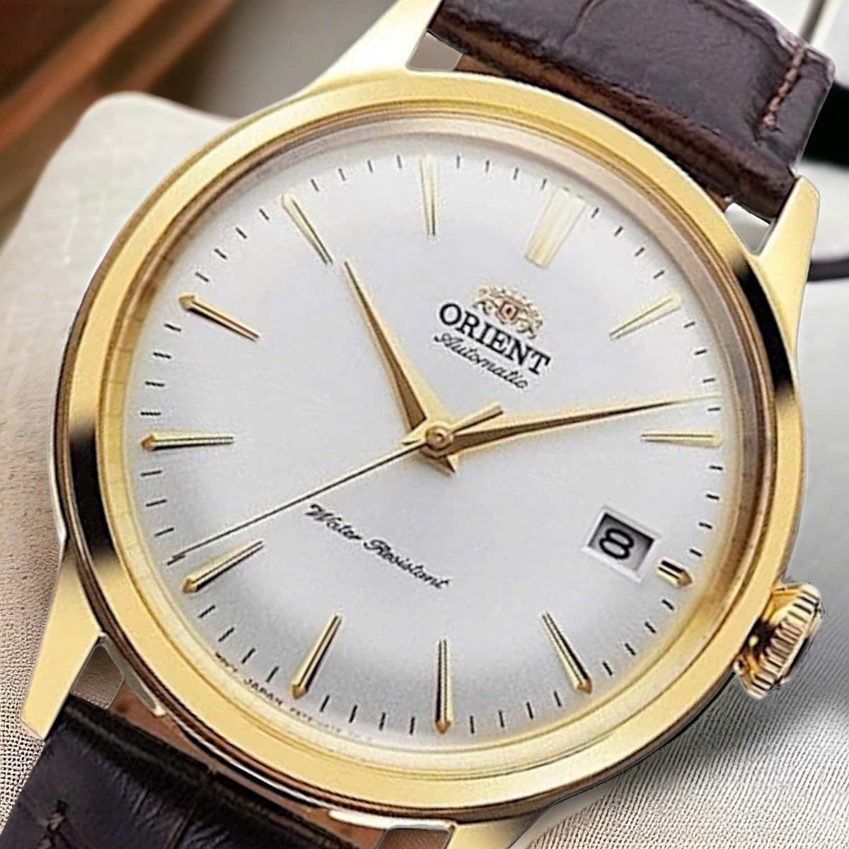 Orient Bambino Version 7 Classic Vintage Style White Dial Leather Strap Unisex Dress Watch RA-AC0M01S30B