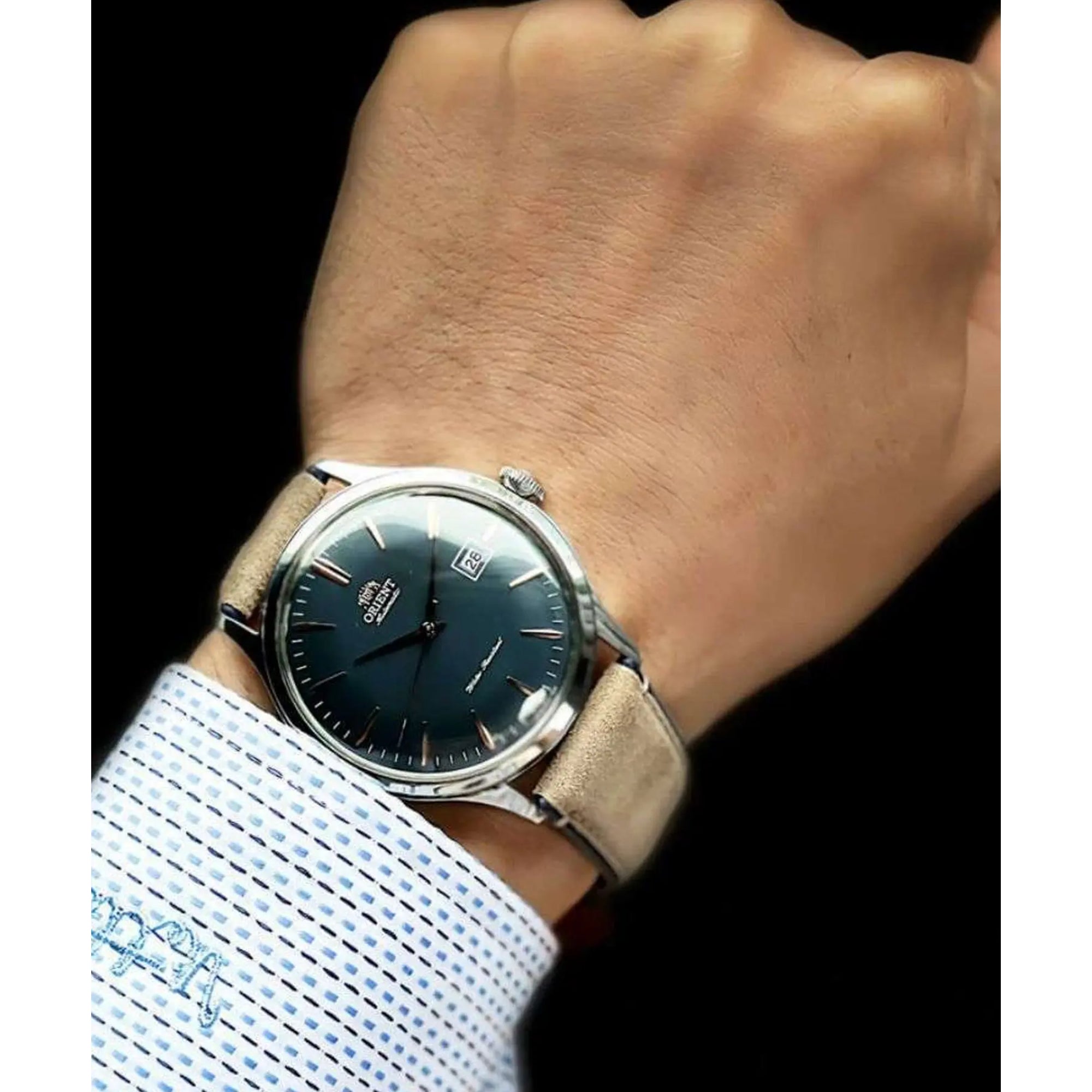 Orient Bambino Classic Vintage Style Automatic Navy Dial Leather Strap Men’s Dress Watch RA-AC0P02L30B