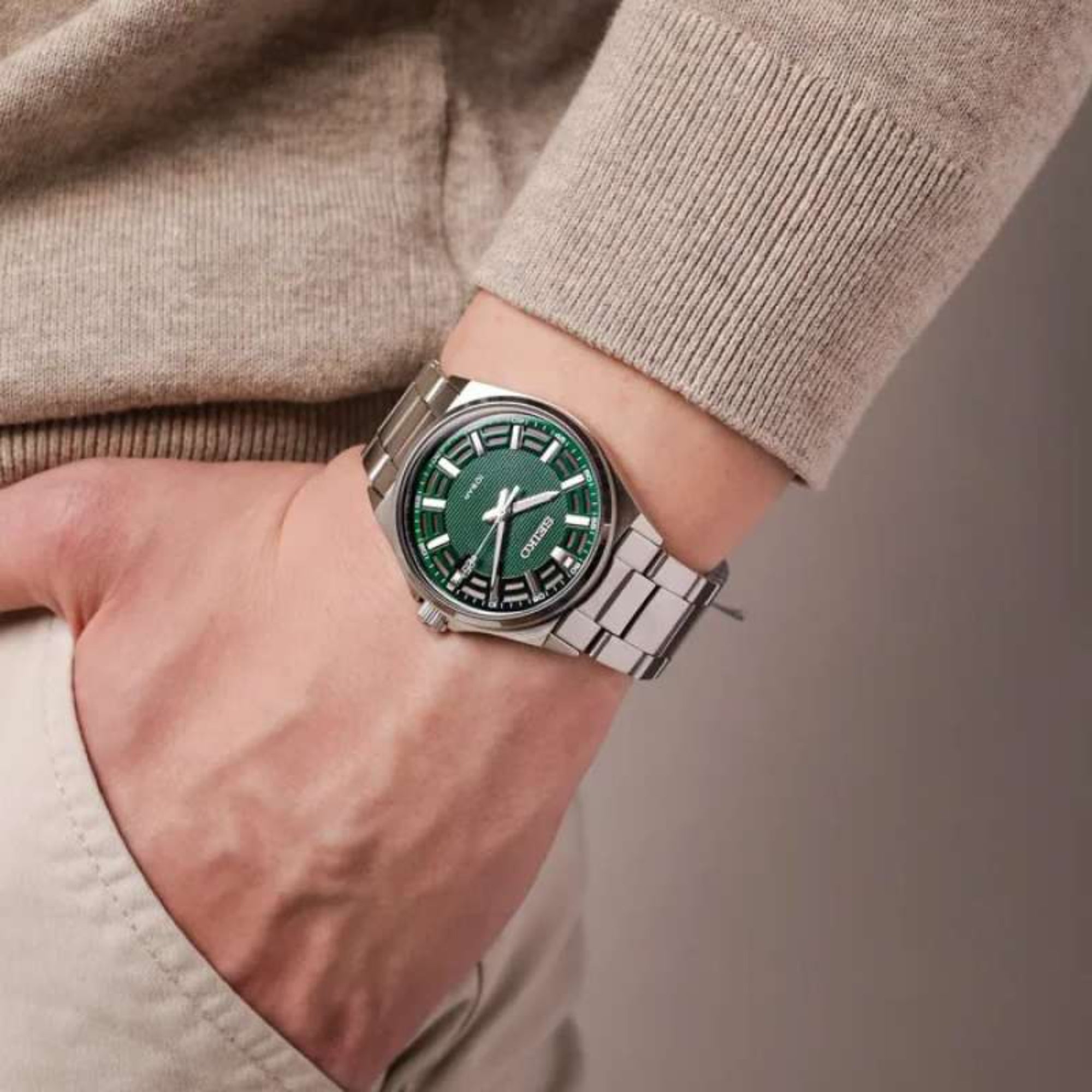 Seiko Conceptual Quartz Green Dial Stainless Steel Strap Men's Watch SUR503P1