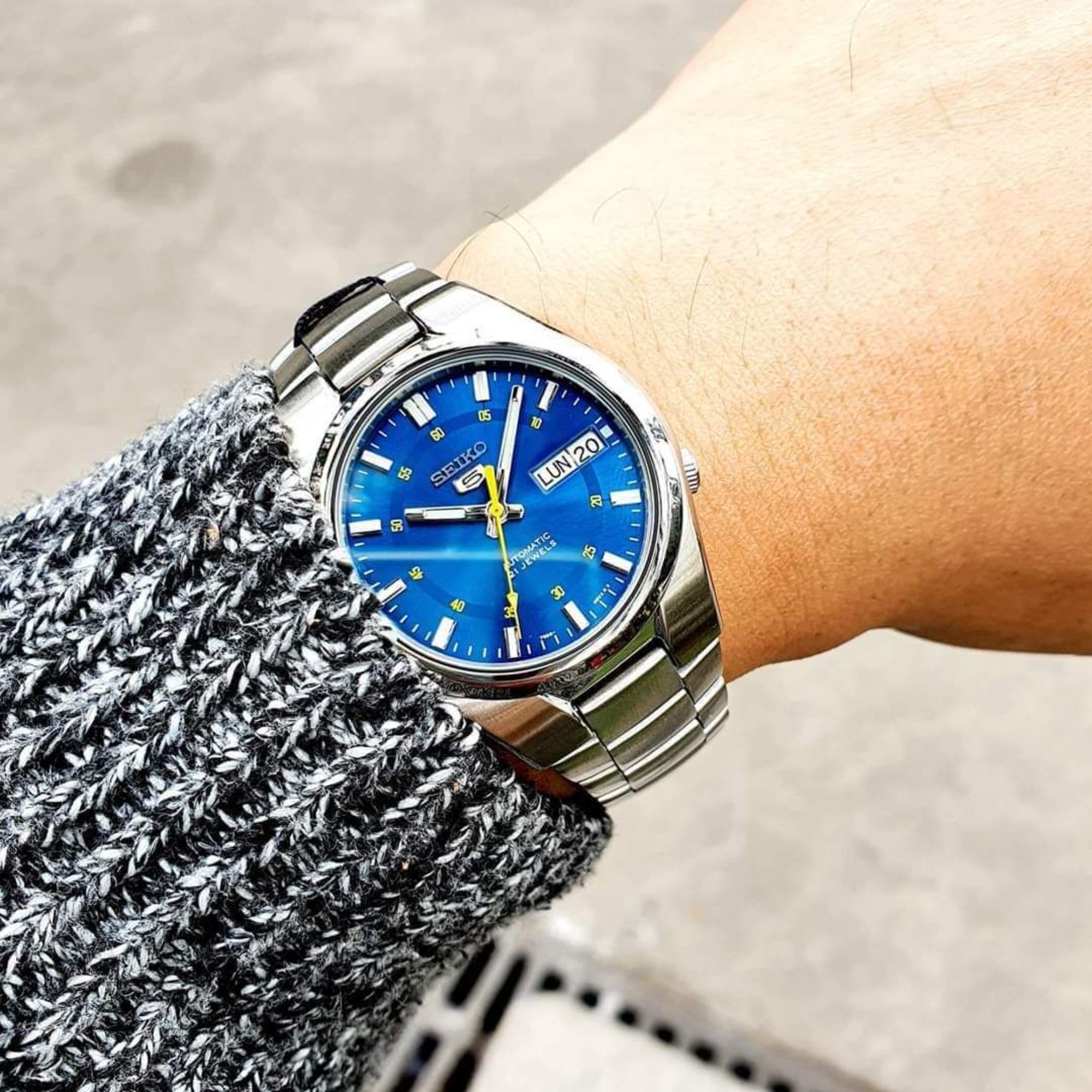 Seiko 5 Automatic Blue Dial Silver Stainless Steel Men's Watch SNK615K1