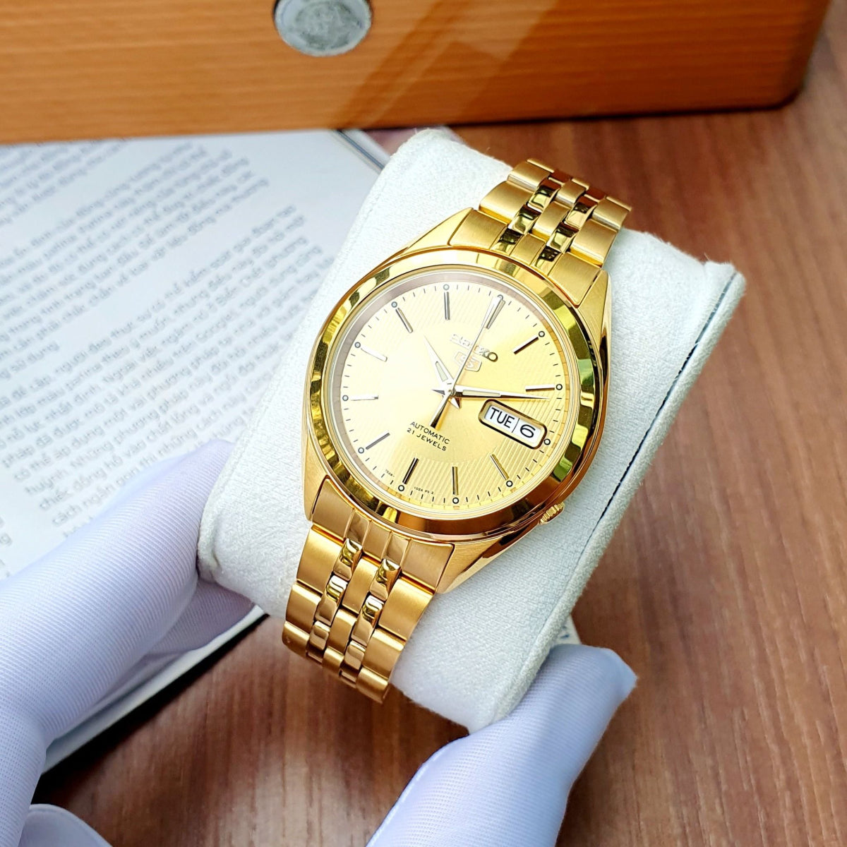 Seiko 5 Automatic Gold Dial Stainless Steel Strap Men's Watch SNKL28K1