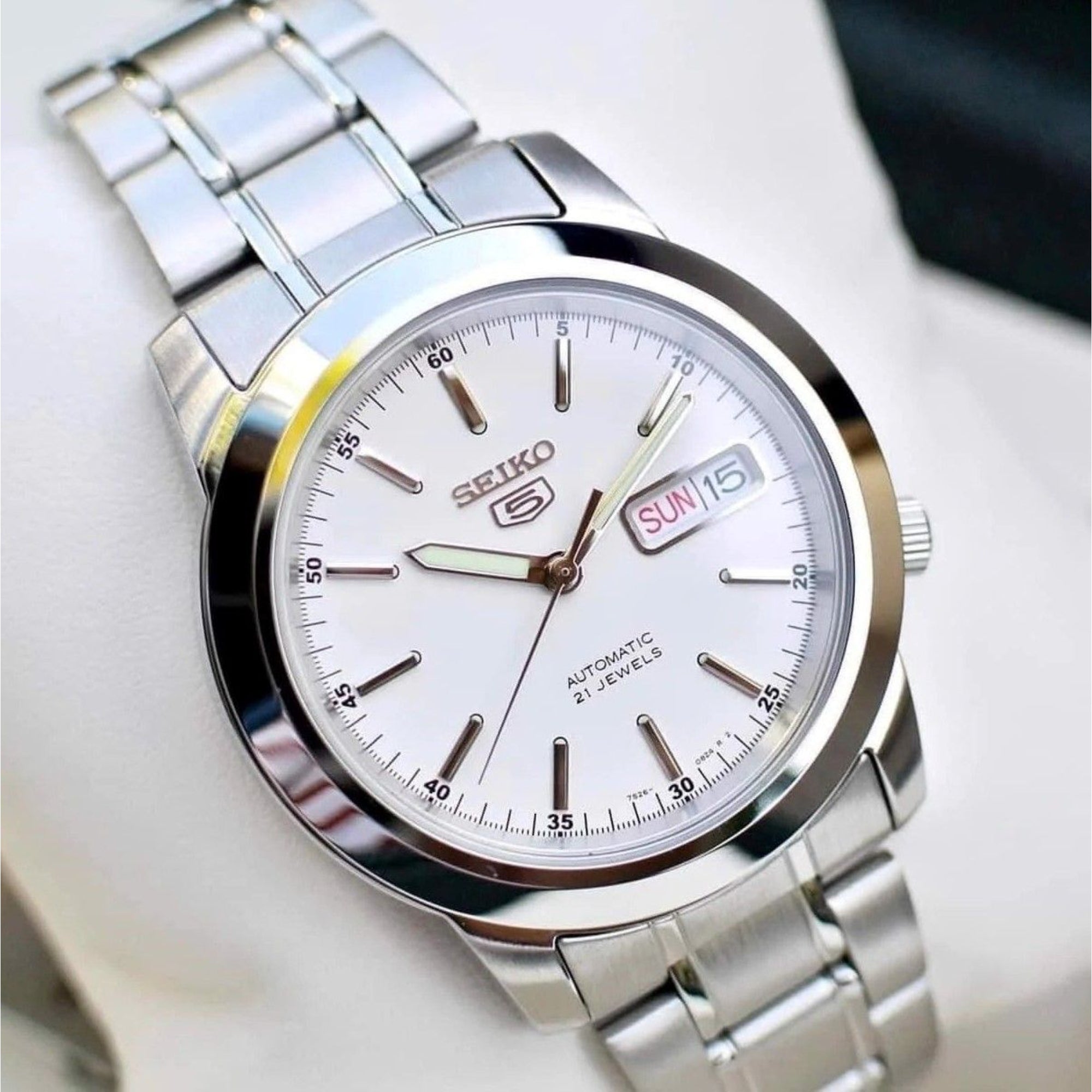 Seiko 5 Automatic White Dial Stainless Steel Men's Watch SNKE49K1