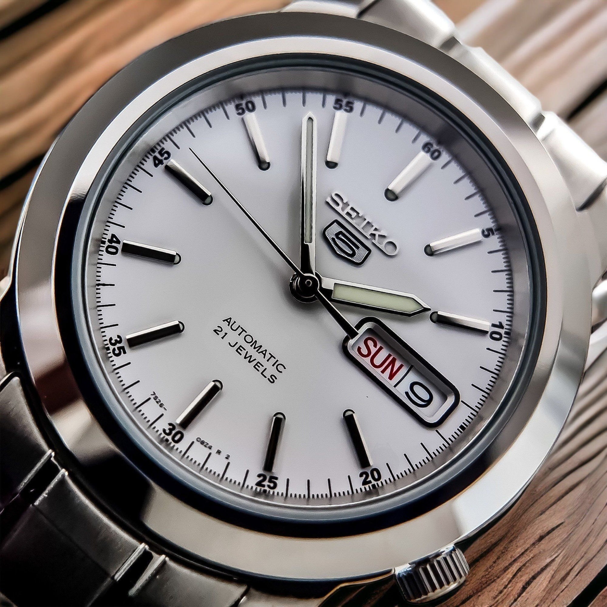 Seiko 5 Automatic White Dial Stainless Steel Men's Watch SNKE49K1
