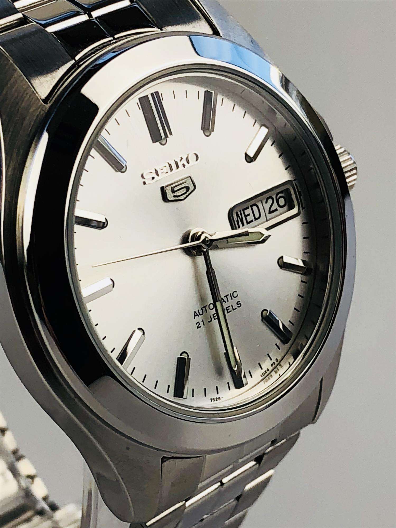 Seiko 5 Automatic White Dial Silver Stainless Steel Men’s Watch ...