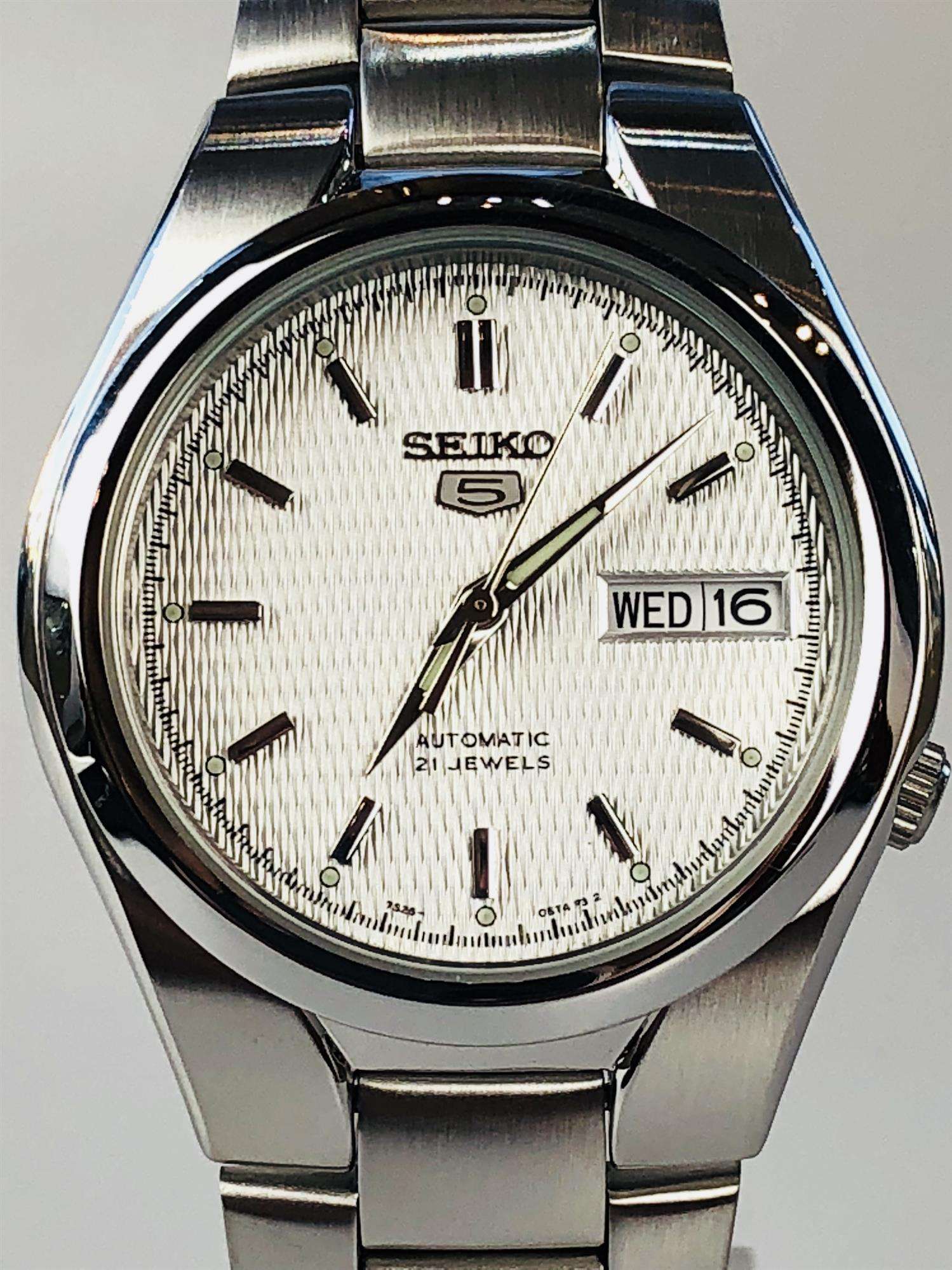 Seiko 5 Automatic Silver Dial Stainless Steel Men's Watch (SNK601K1)